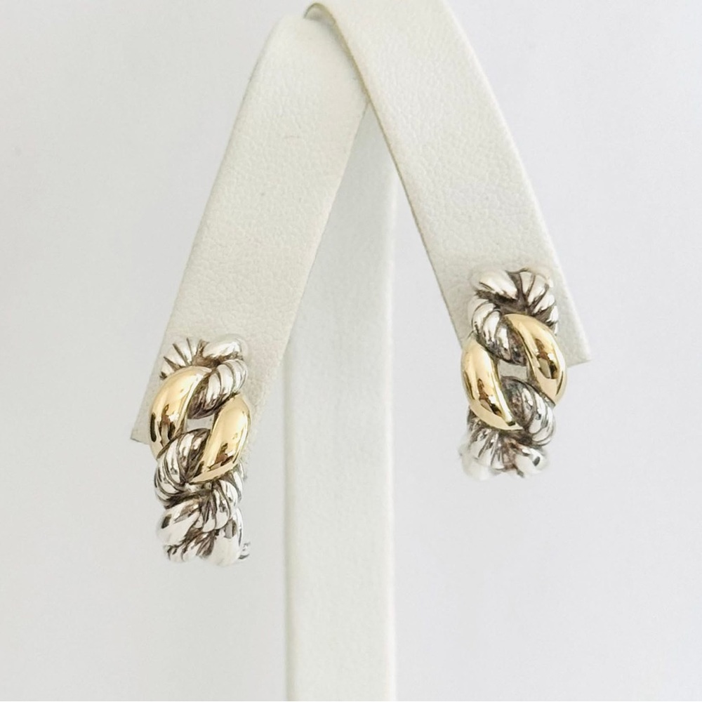 David Yurman Belmont Curb Link Huggie
Earrings With Gold